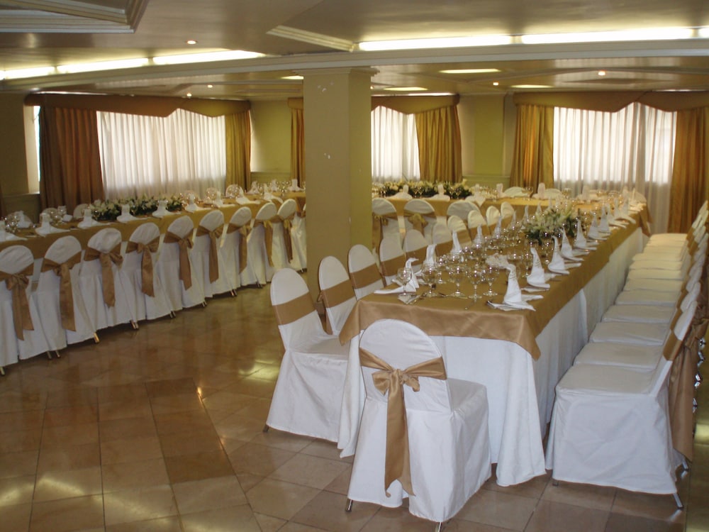 Grand Hotel Loja 51/56