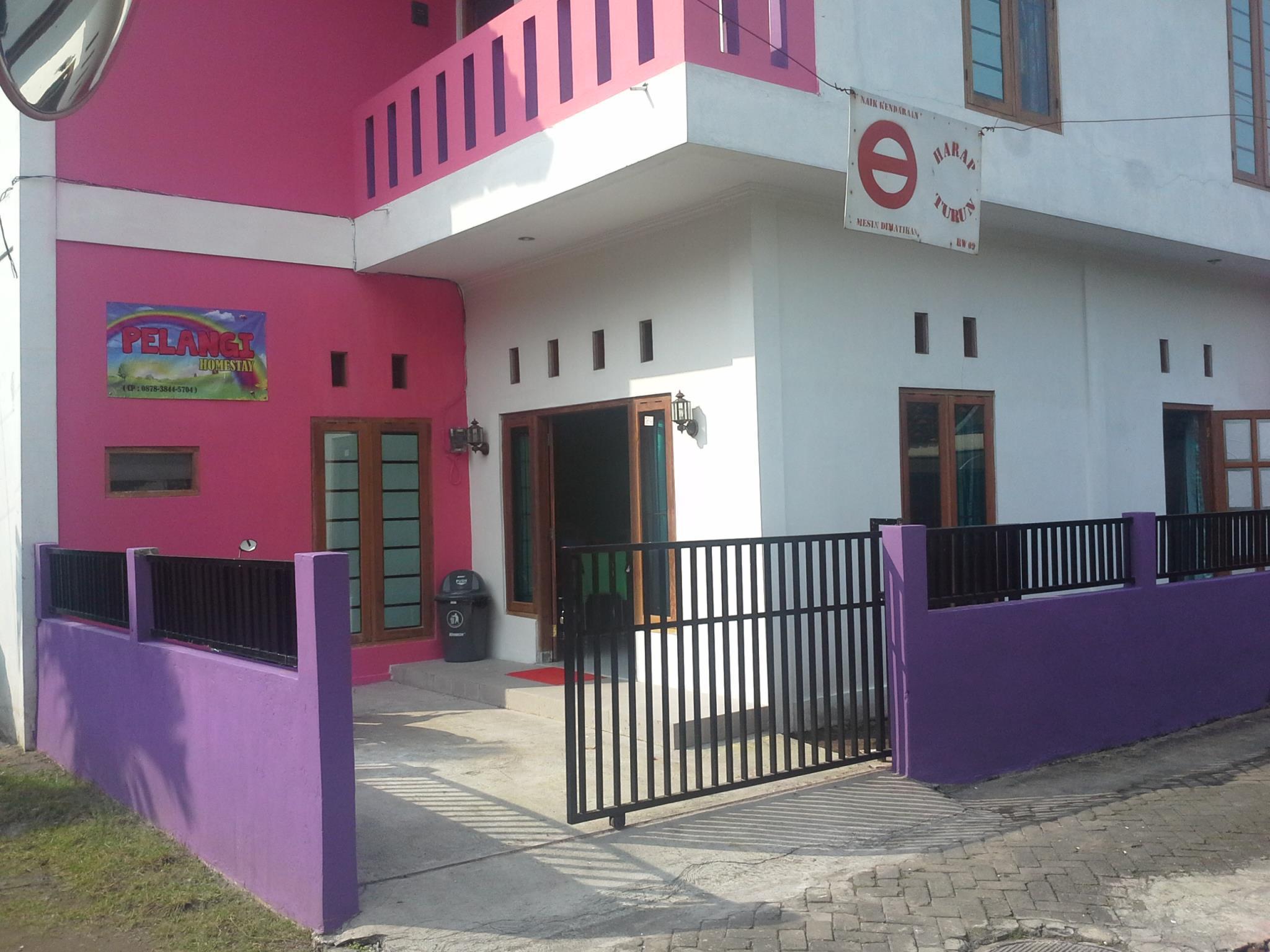 Pelangi Homestay 13/14