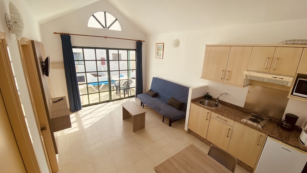 Fuertesol Bungalows 5/27