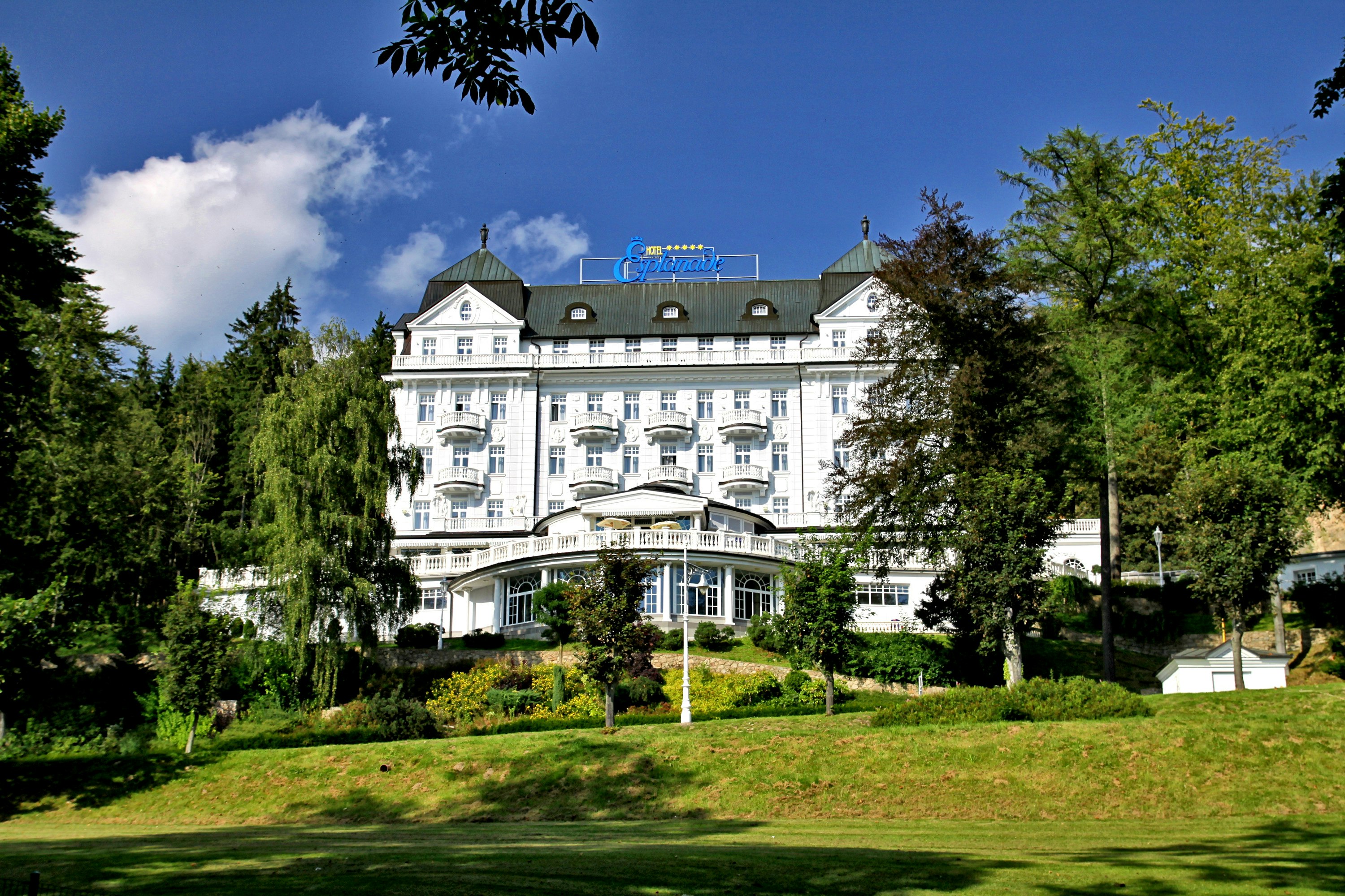 Esplanade Spa and Golf Resort 3/16
