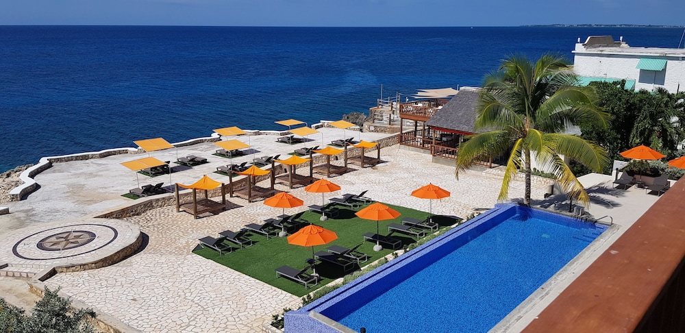 Samsara Cliff Resort Hotel 46/50