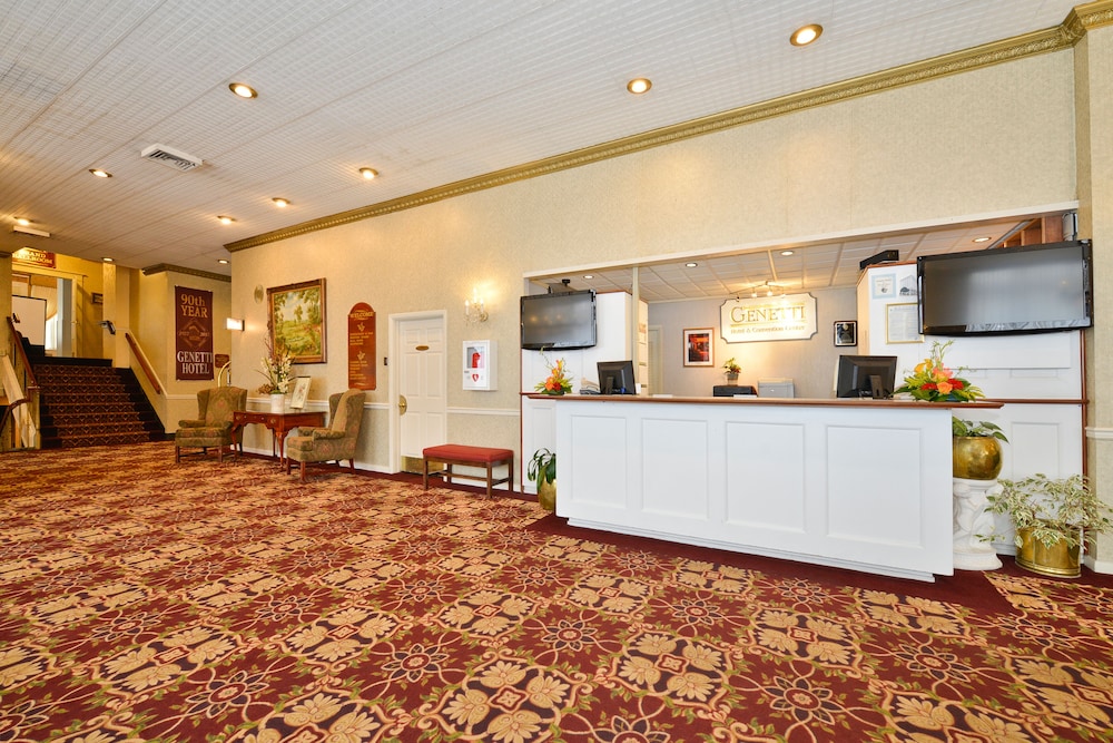 Genetti Hotel SureStay Collection By Best Western 5/44