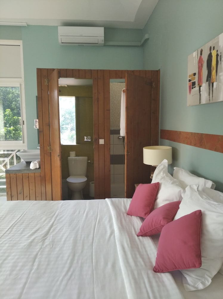 Hotel Fregate Bleue 19/72