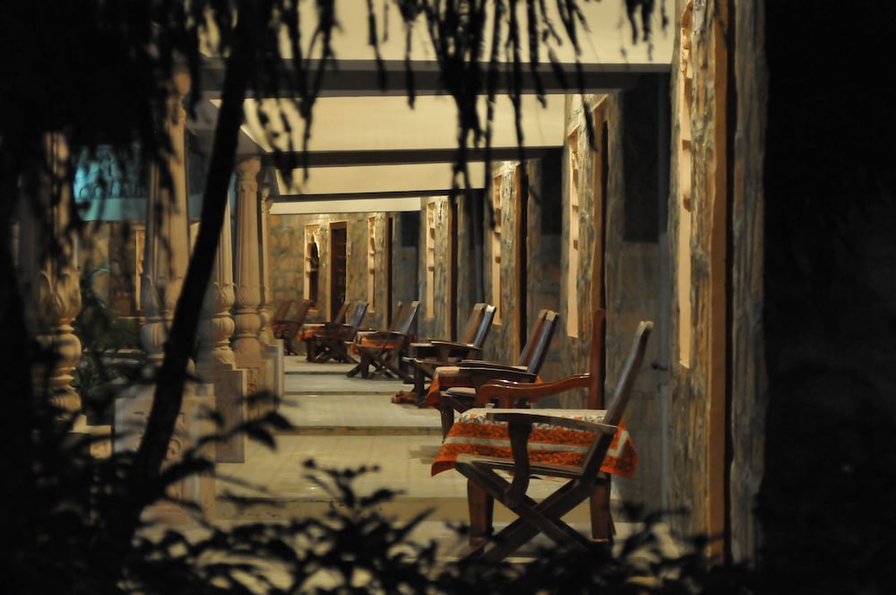 The Pushkar Bagh 22/27