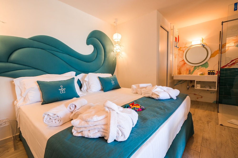 Geco Di Giada Exclusive Art Suites 7/50