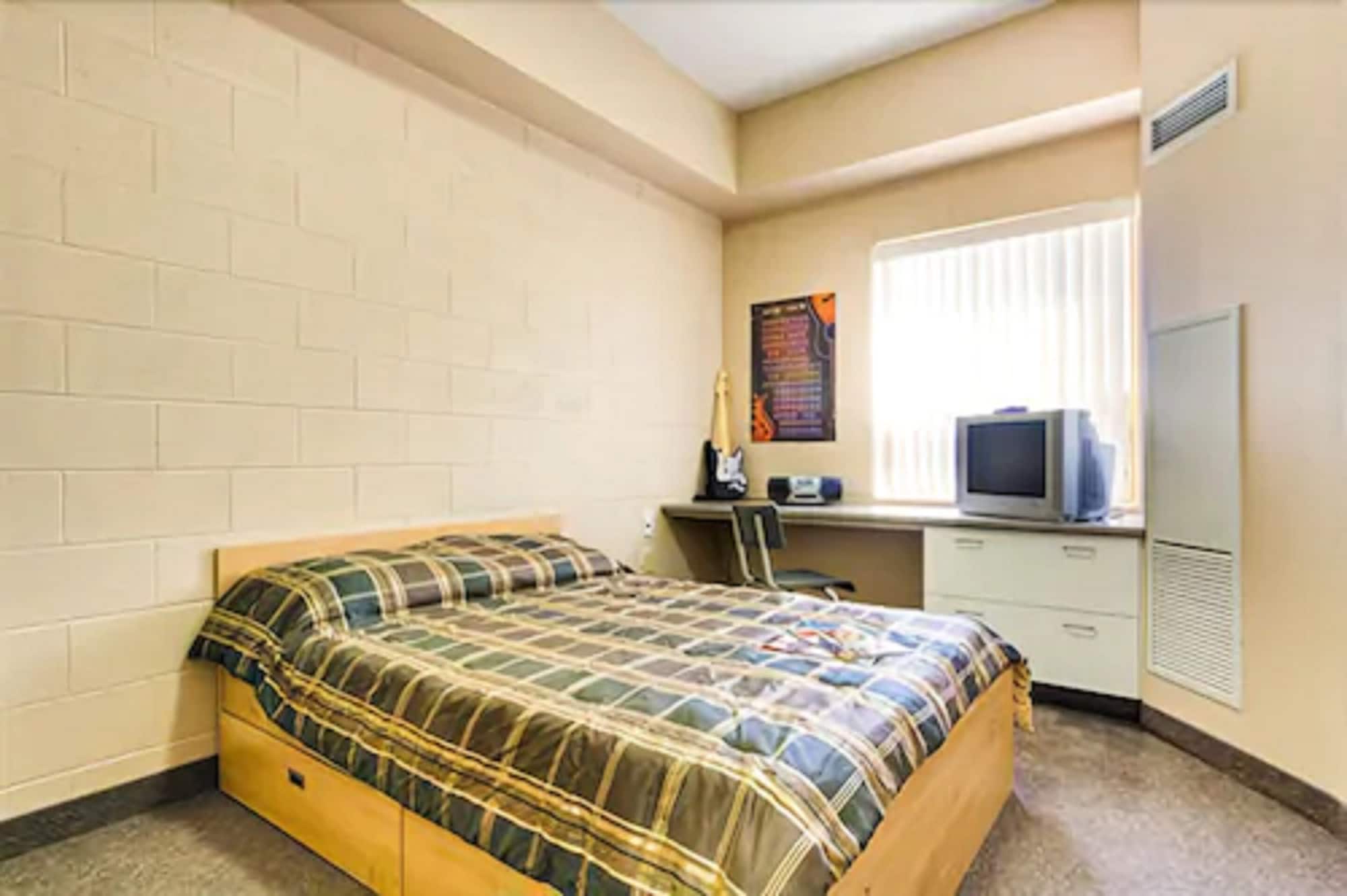 2 Bedrooms, Suite, 2 Double Beds