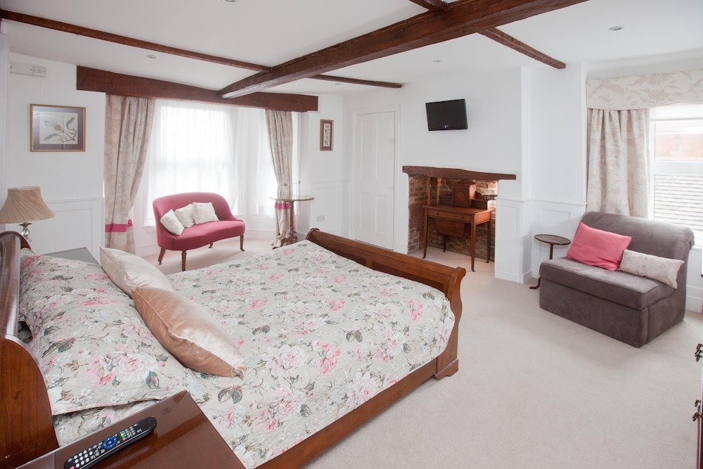 The Old House Guesthouse 13/27