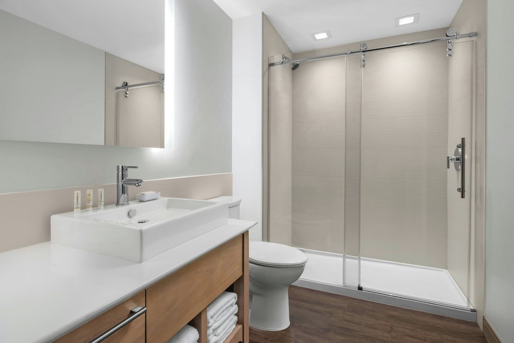 Element by Westin Calgary Downtown 58/59