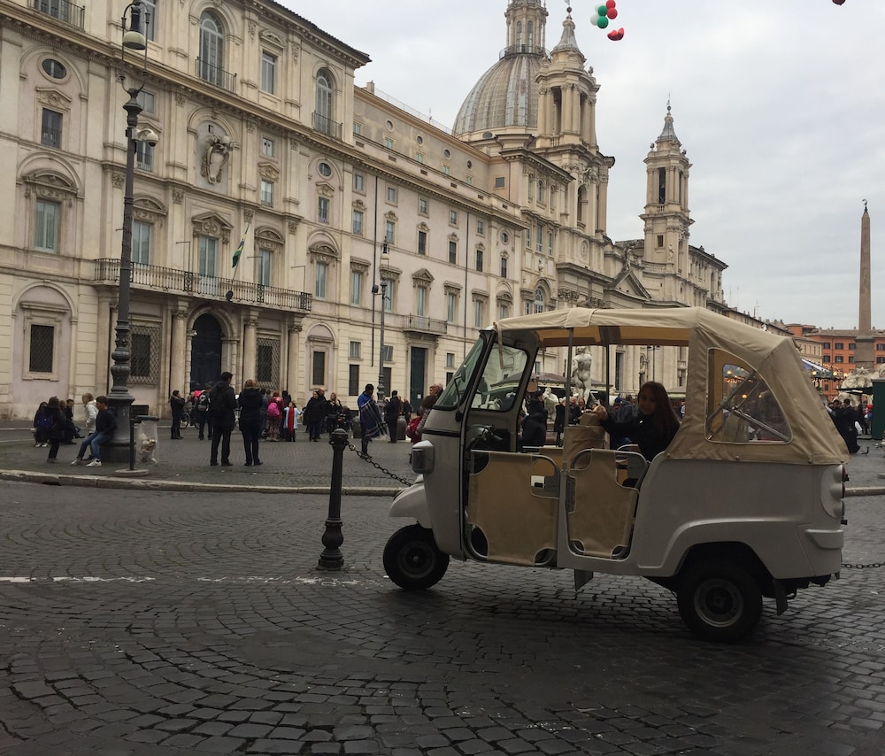 Navona Theatre Hotel 47/54