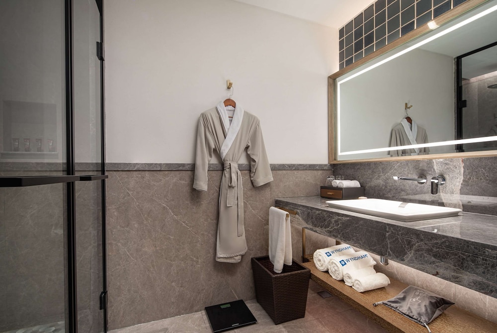 Wyndham Fengqing Resort 33/34