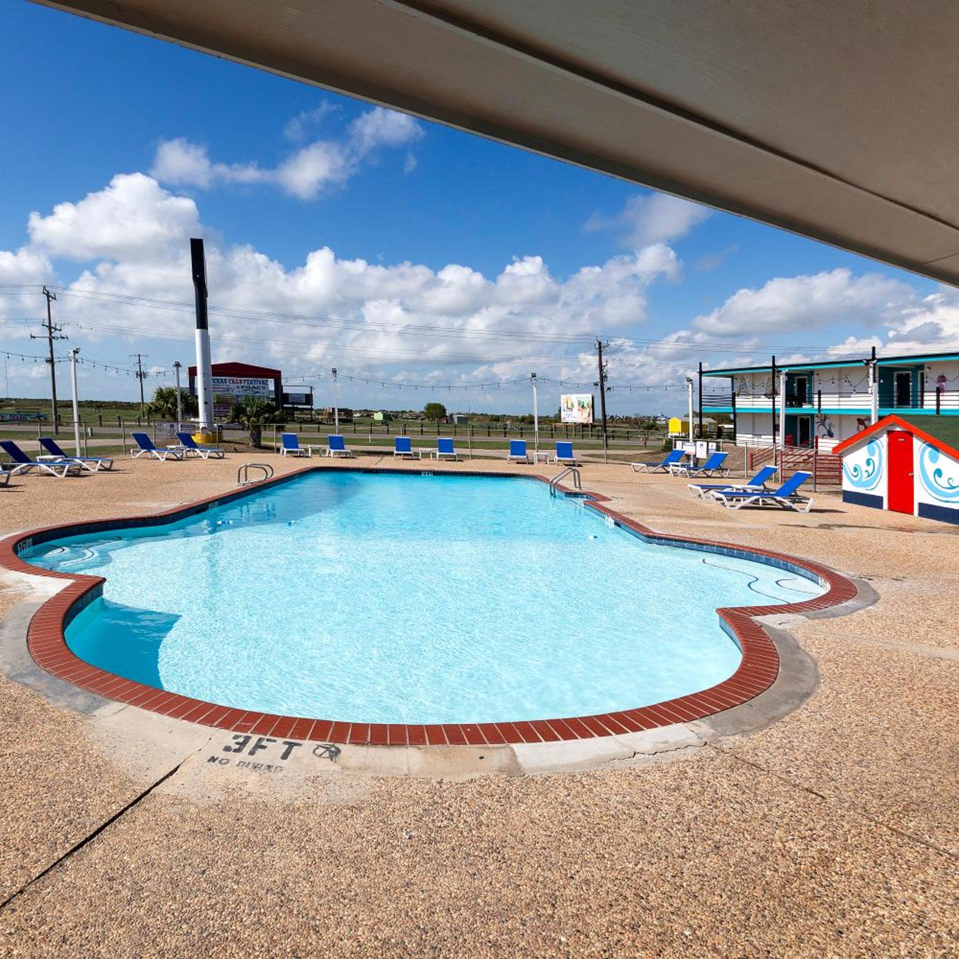 Crystal Palace Resort 43/48