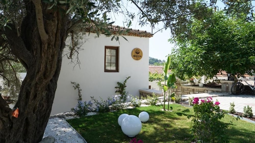 Muyo House Urla 27/28