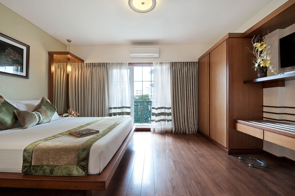 Grand Residency Service Apartment 31/40