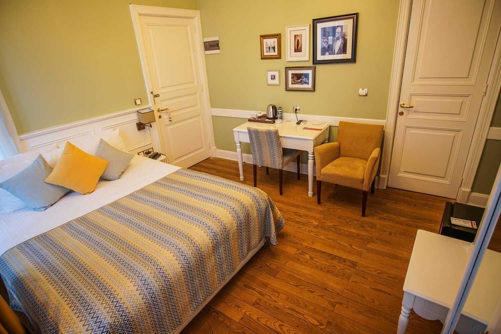 Rodosto Hotel 3/52