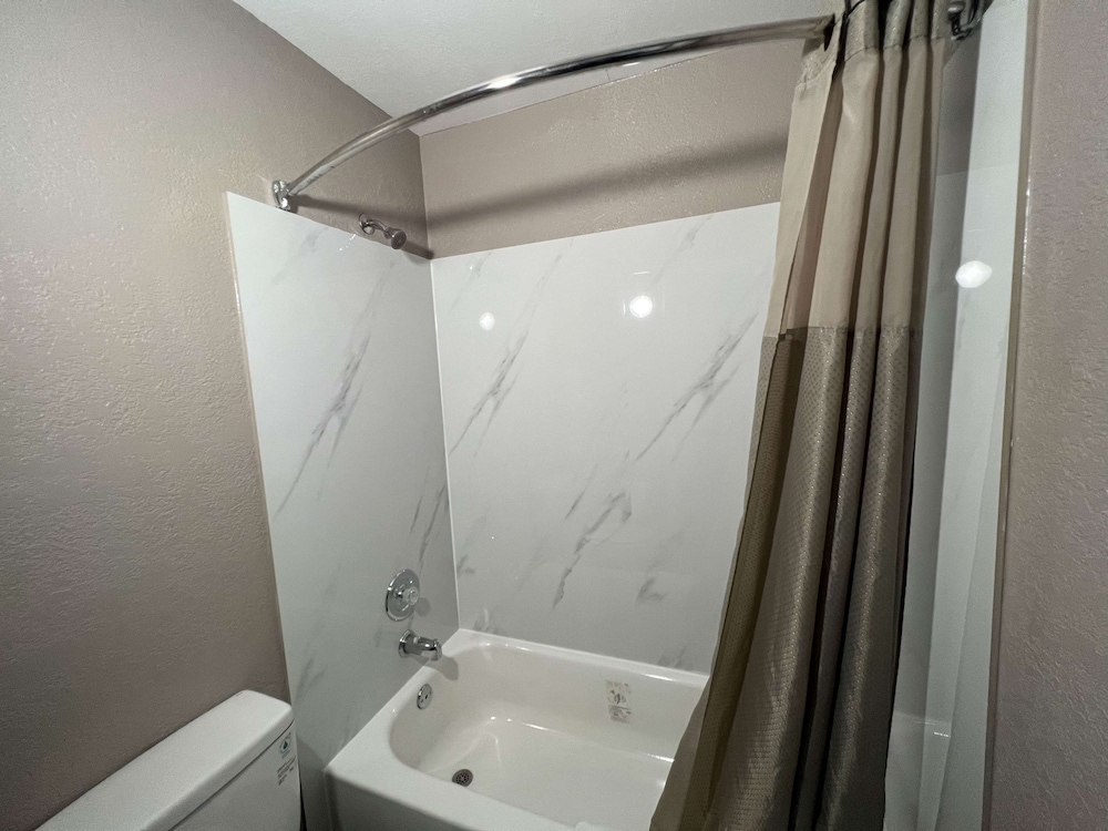 Motel6 Altoona, IA - Des Moines East 11/39