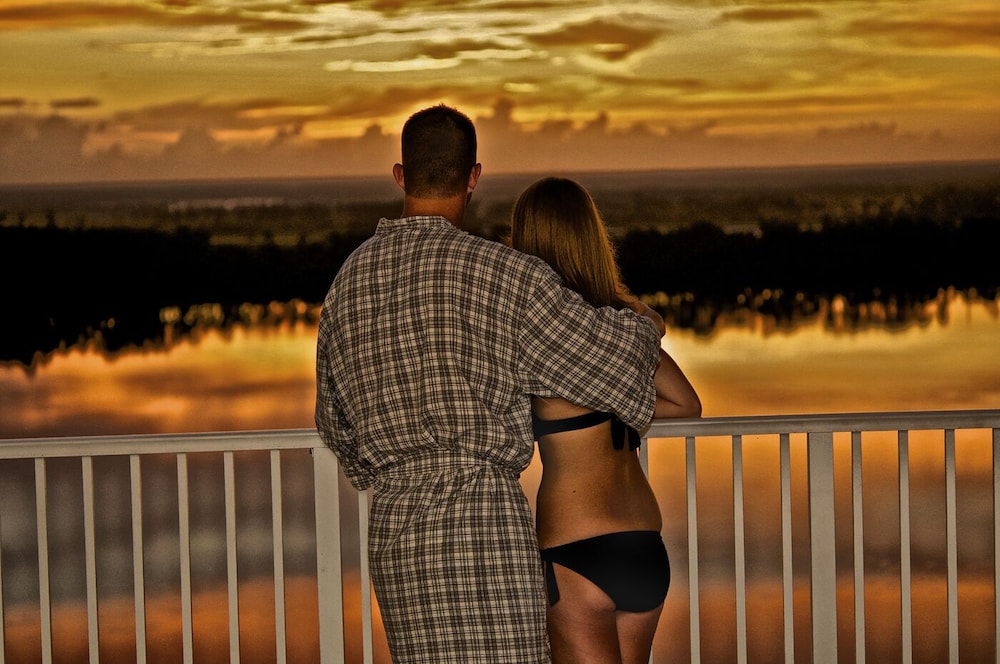 Blue Heron Beach Resort 25/70