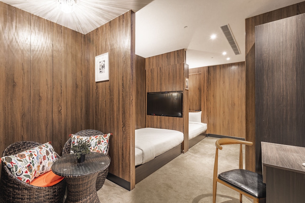 Mayer Inn 43/66