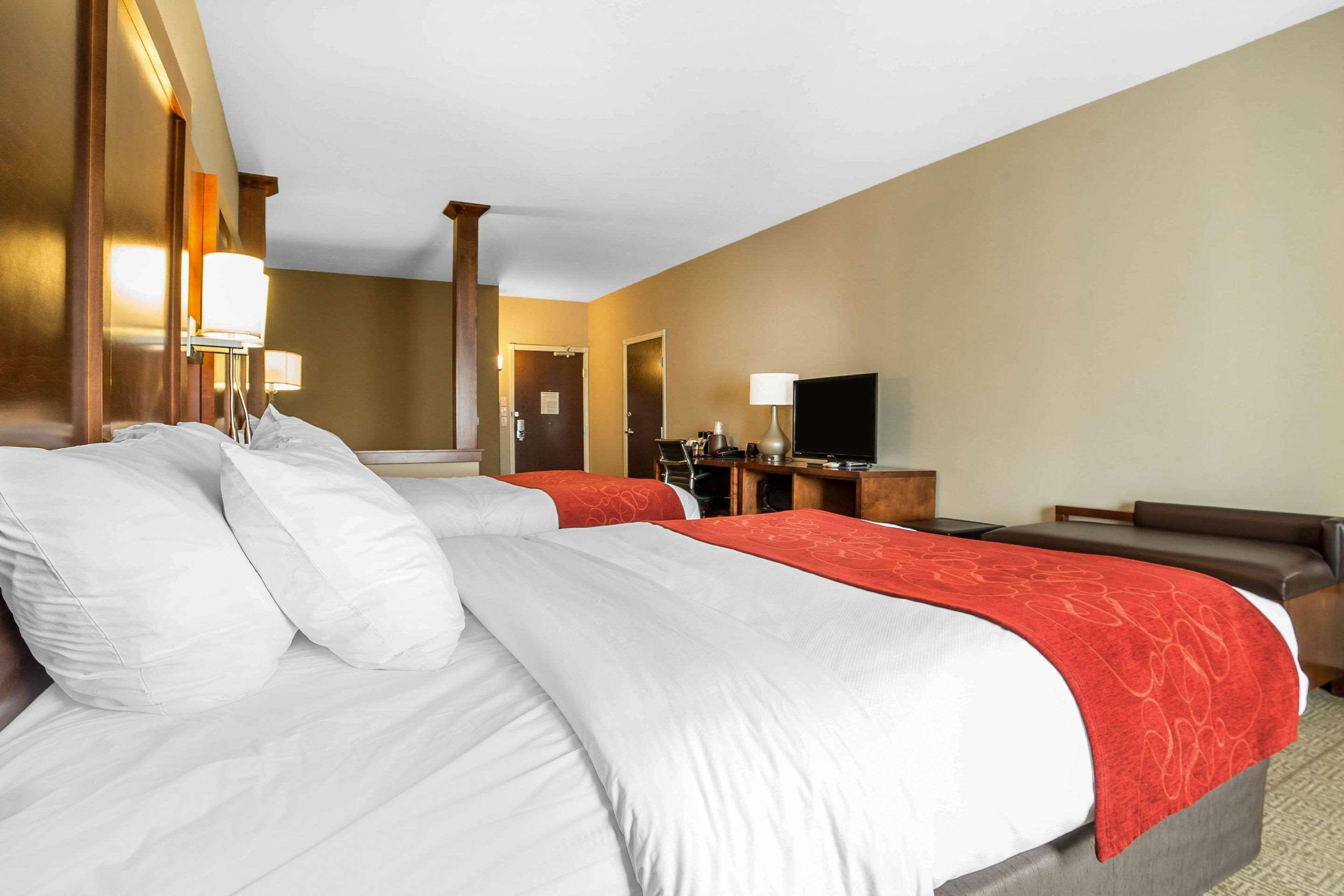 SUITE, 2 QUEEN BEDS, ACCESSIBLE