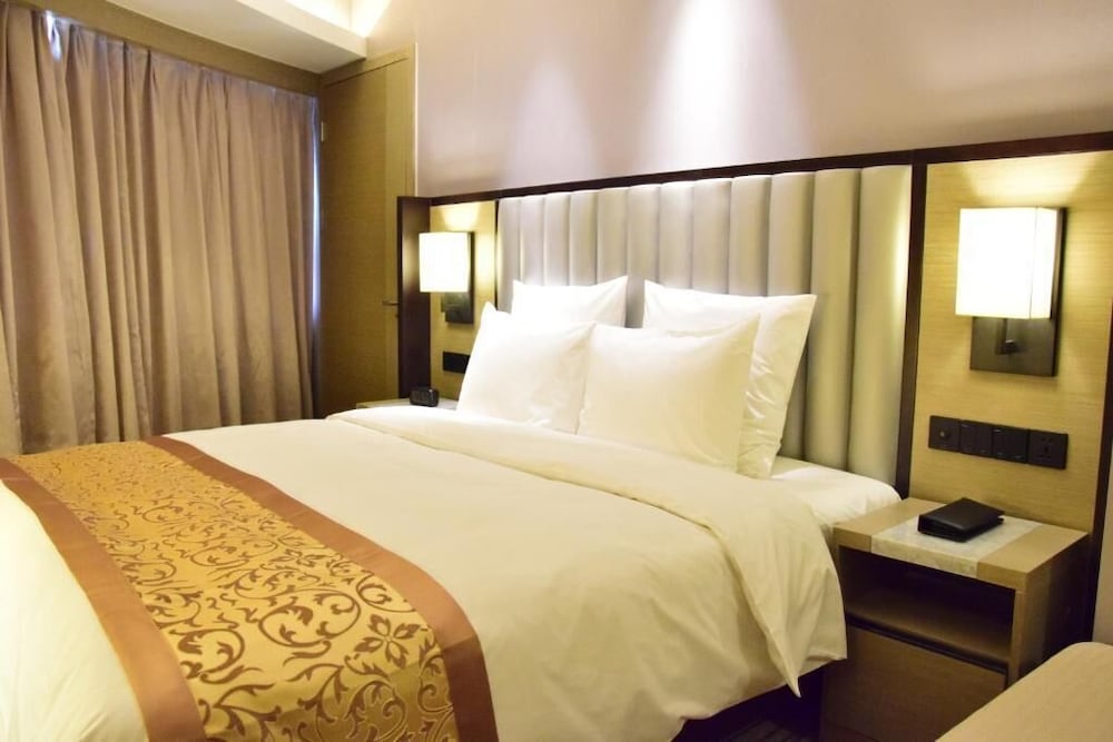 RAYFONT HOTEL CHENGDU 15/30