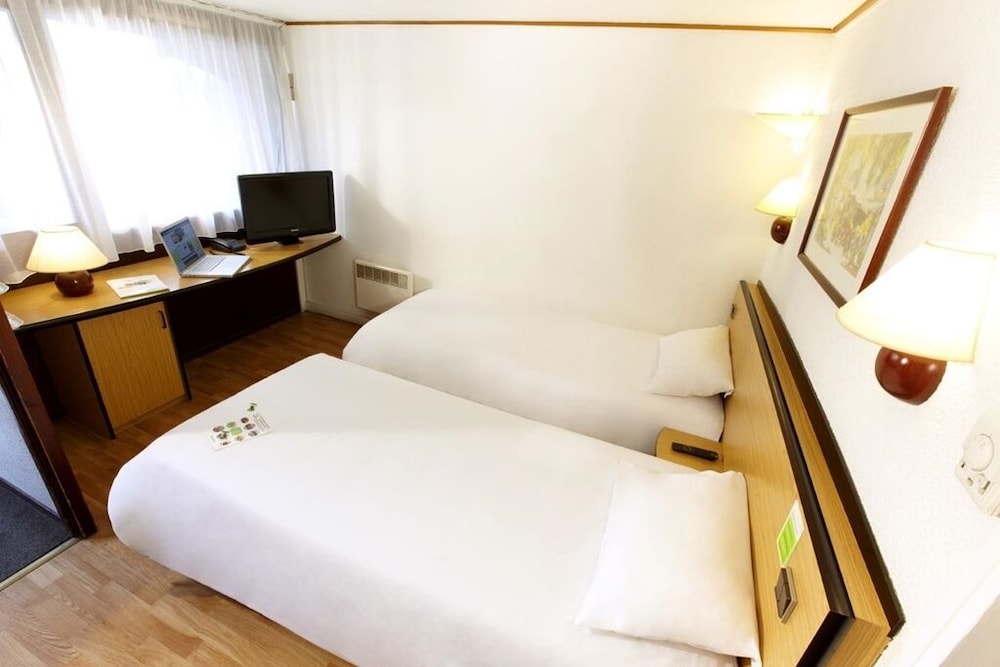 Kyriad Direct Lille Nord – Roubaix 14/25