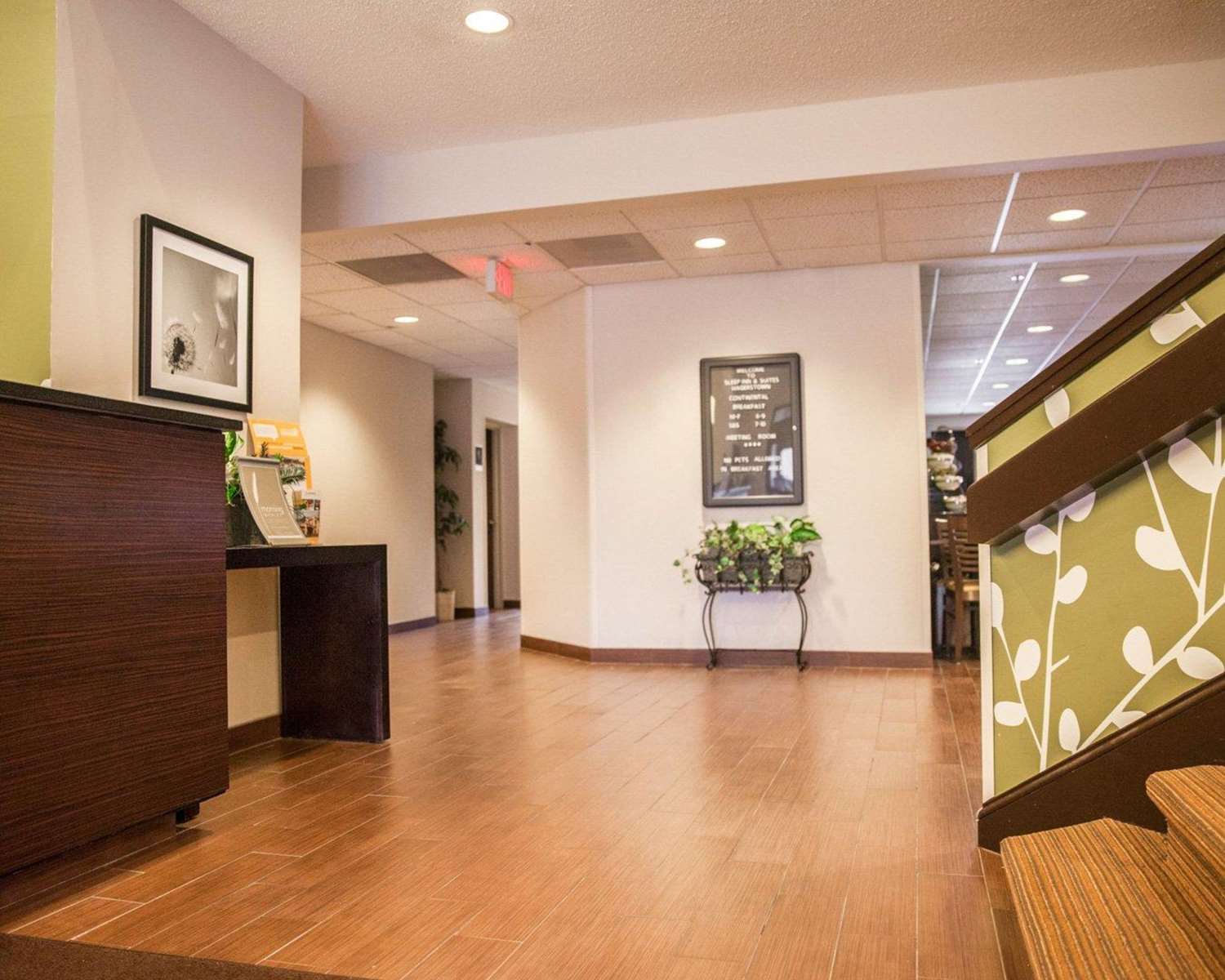 Sleep Inn and Suites Hagerstown 9/32