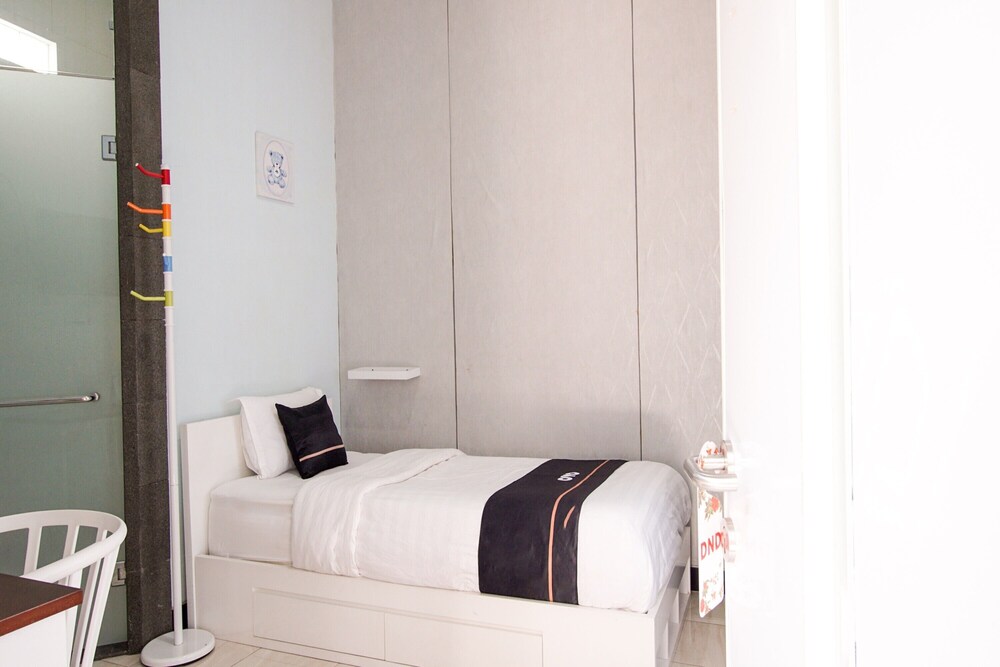OYO 3986 Just 11 Boutique Residence Syariah 19/32