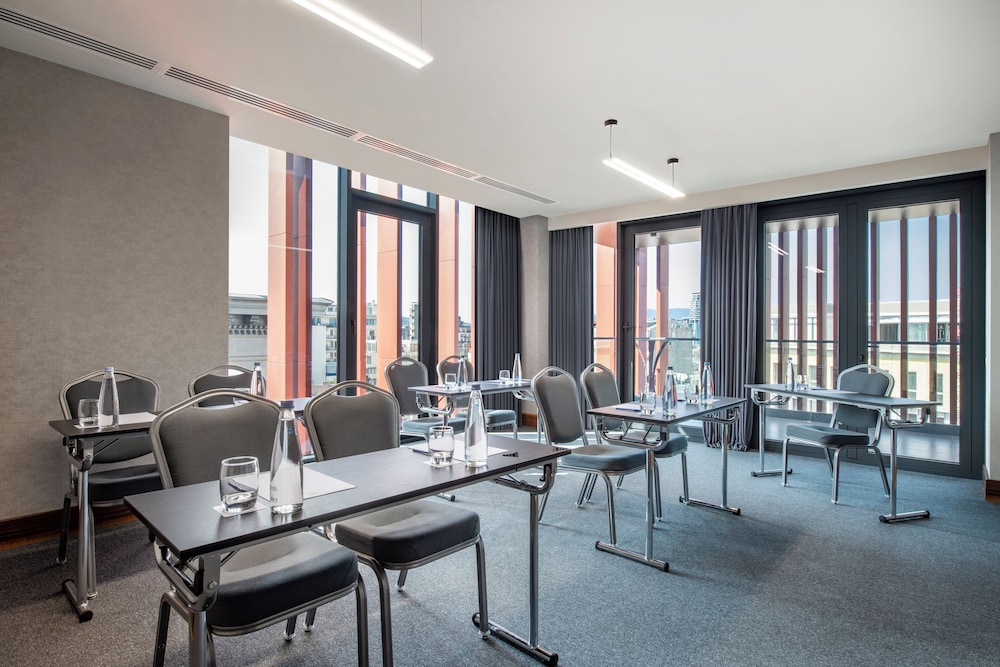 Tbilisi Philharmonic by Mercure Hotel 28/48