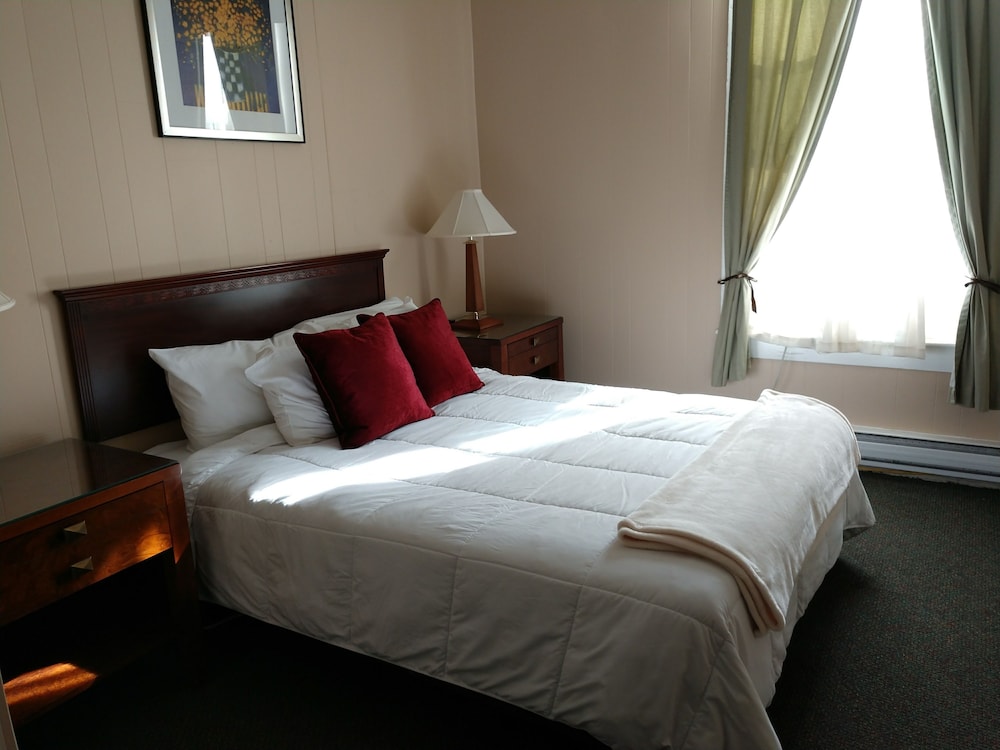 Hotel Wayne 11/44