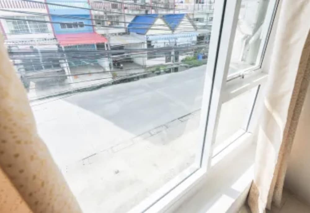 Freesia Guesthouse Suvarnabhumi 5/34