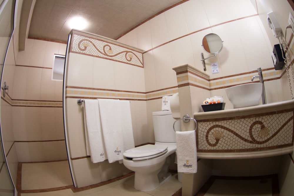 Villa Las Margaritas Sucursal Caxa Hotel 34/68