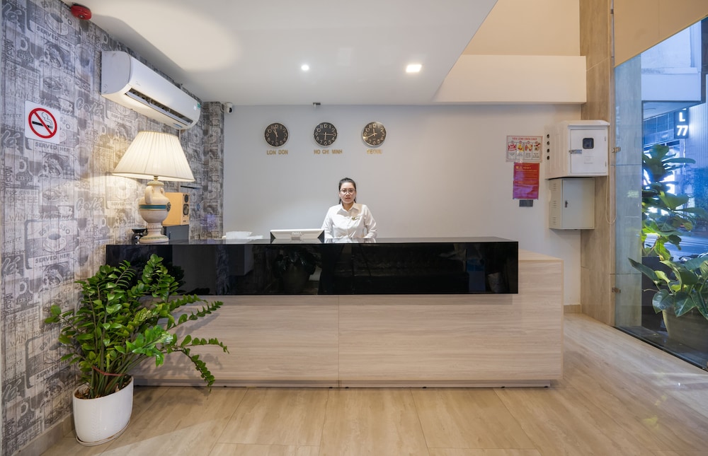 Mari Queen Hotel 3/33