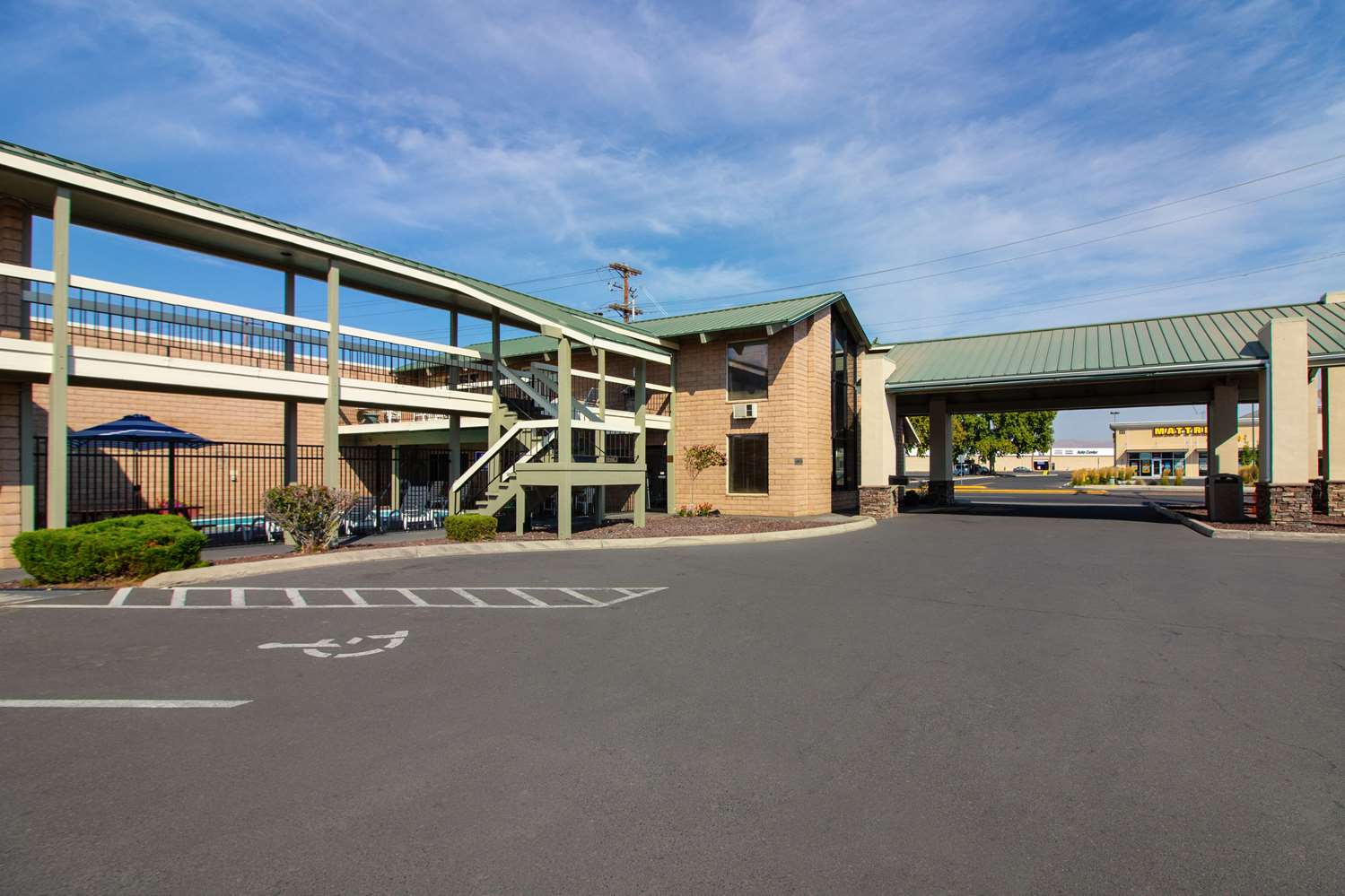Americas Best Value Inn Yakima 13/17