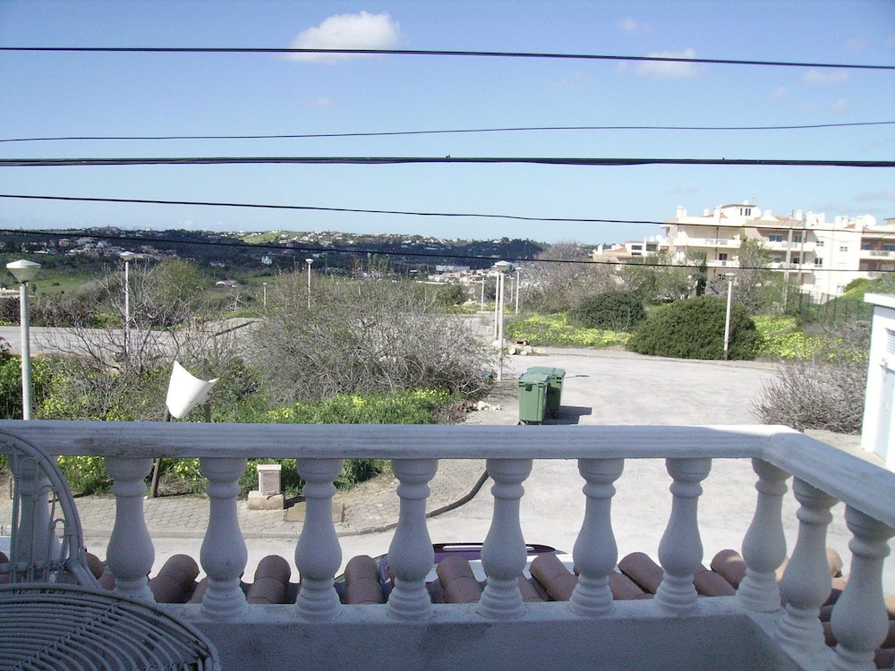 Ocean View Lagos 63/72
