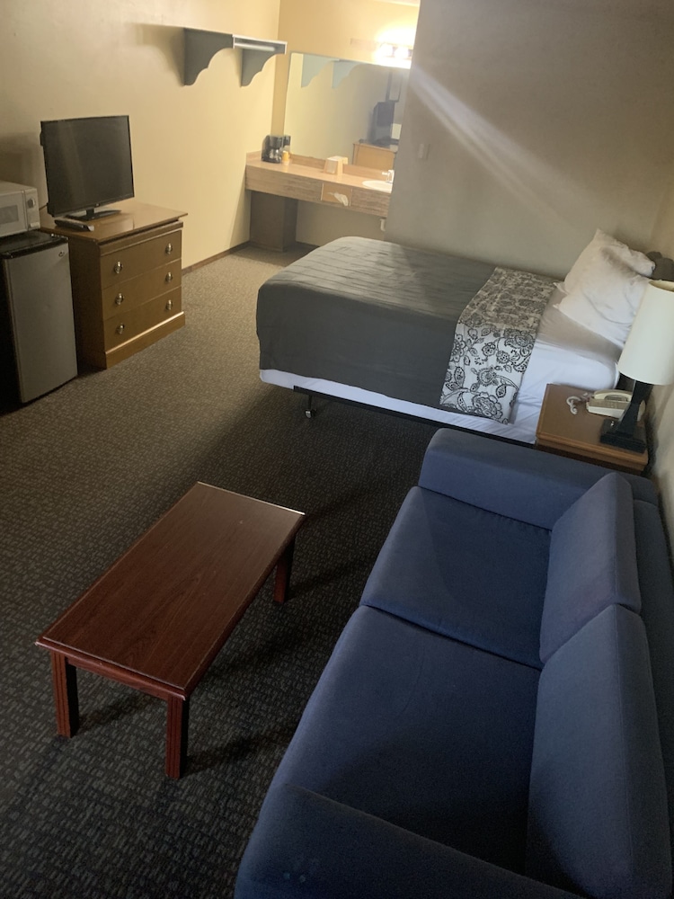 Smokey Point Motor Inn 36/69