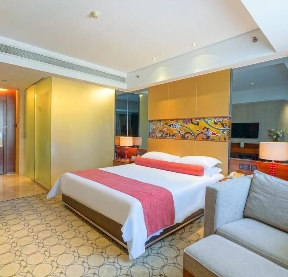 Rsun Hotel 11/50