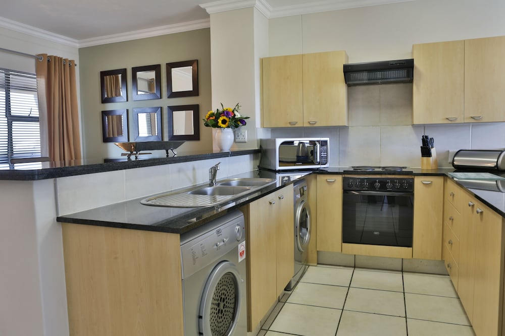 Westpoint Executive Suites - Apartments 59/70