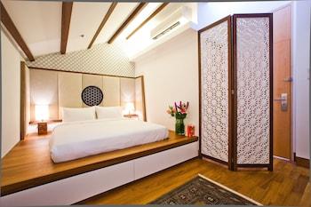 Room, Attic
