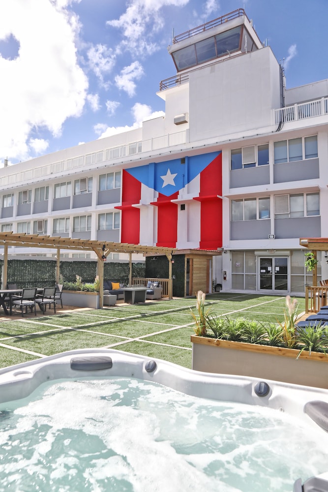 San Juan Airport Hotel 5/47