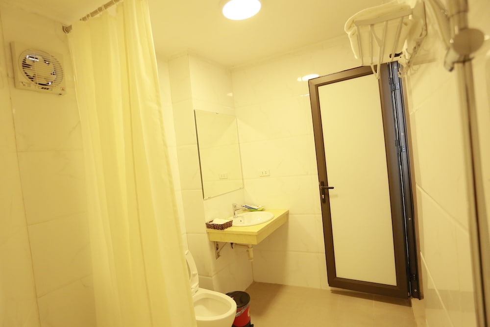 Anova 2 Hotel 33/33