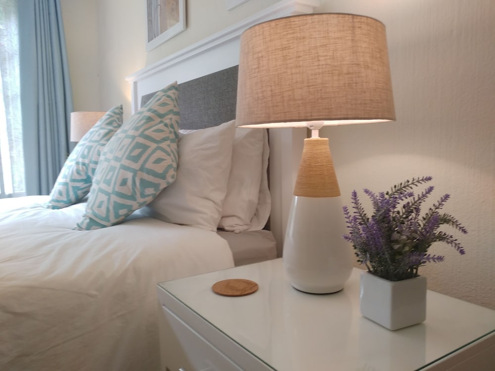 Pepper Tree Bnb 18/50