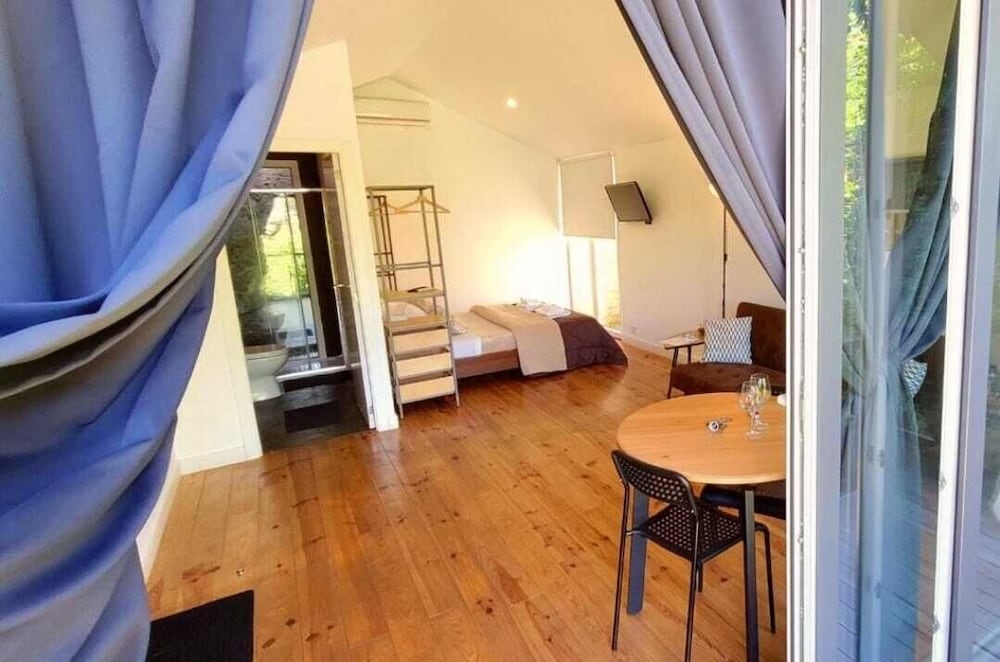 F3 Hostels 27/50