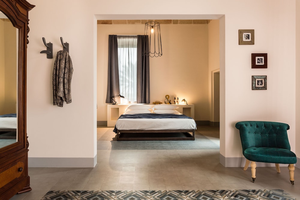 VINILIA WINE RESORT 28/78