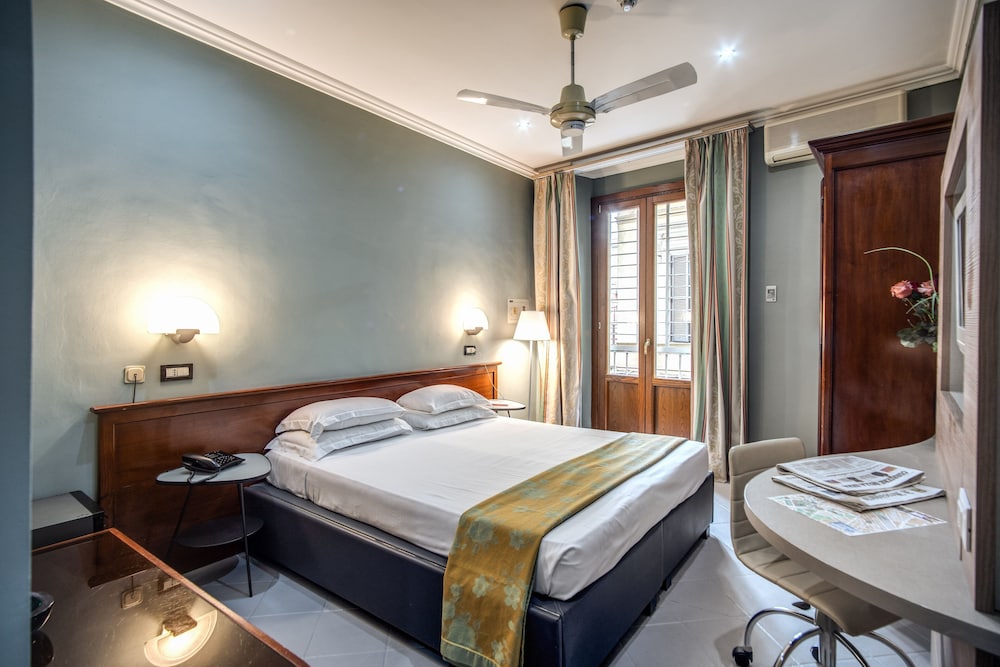Hotel Marisa 75/114