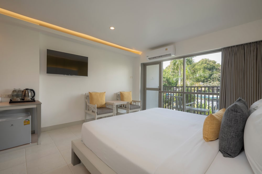 Sunshine Garden Resort 12/56