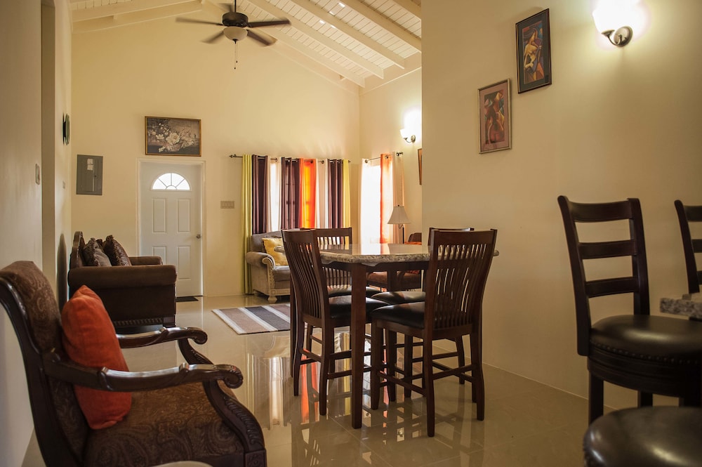 Pearl Island Cottage At Draxhall Country Club 34/38