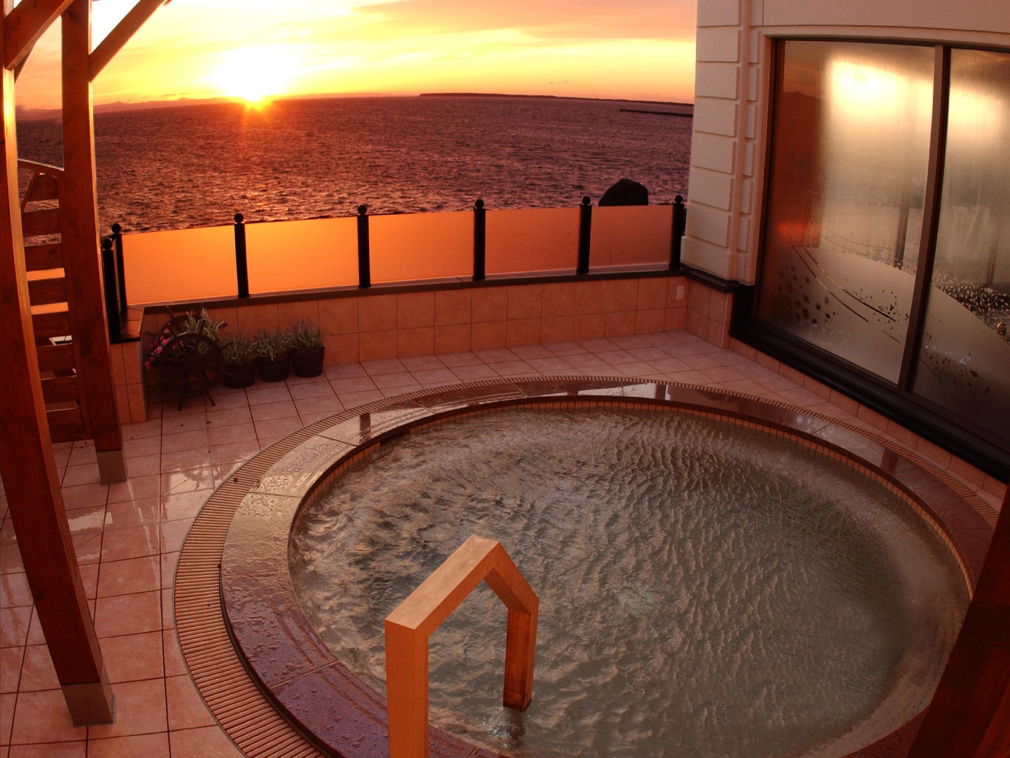 Room, Twin Beds, Lake and Sunset Side, Lake View