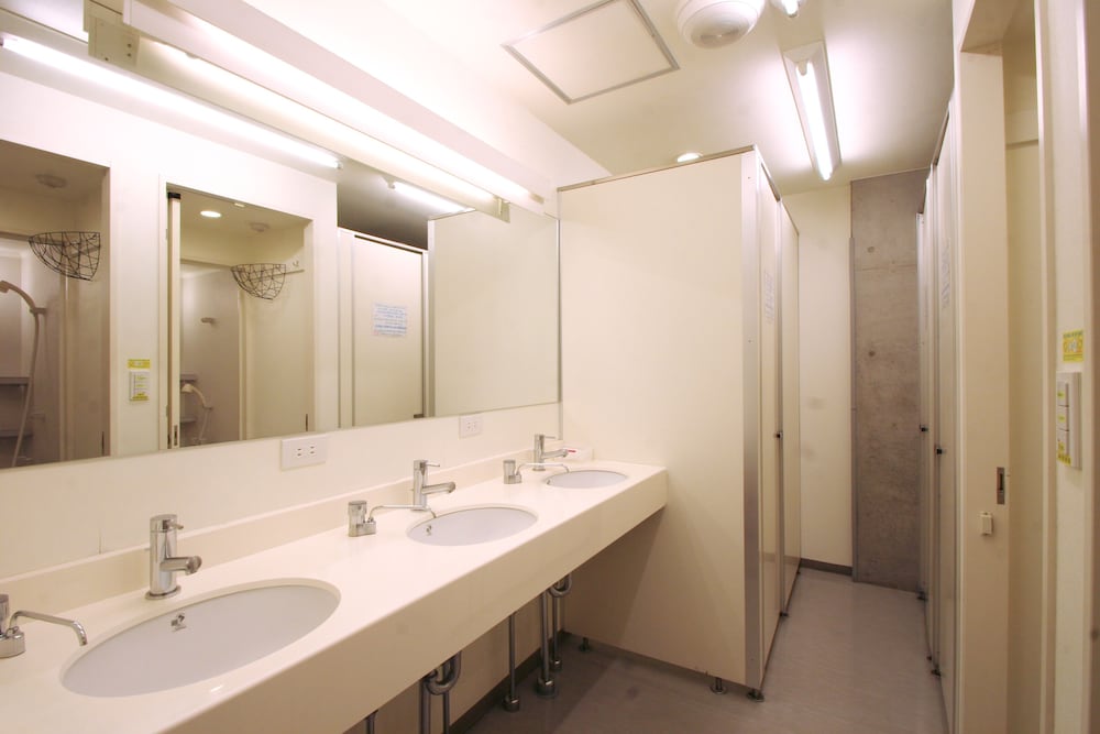 Female Dorm, Female Only
