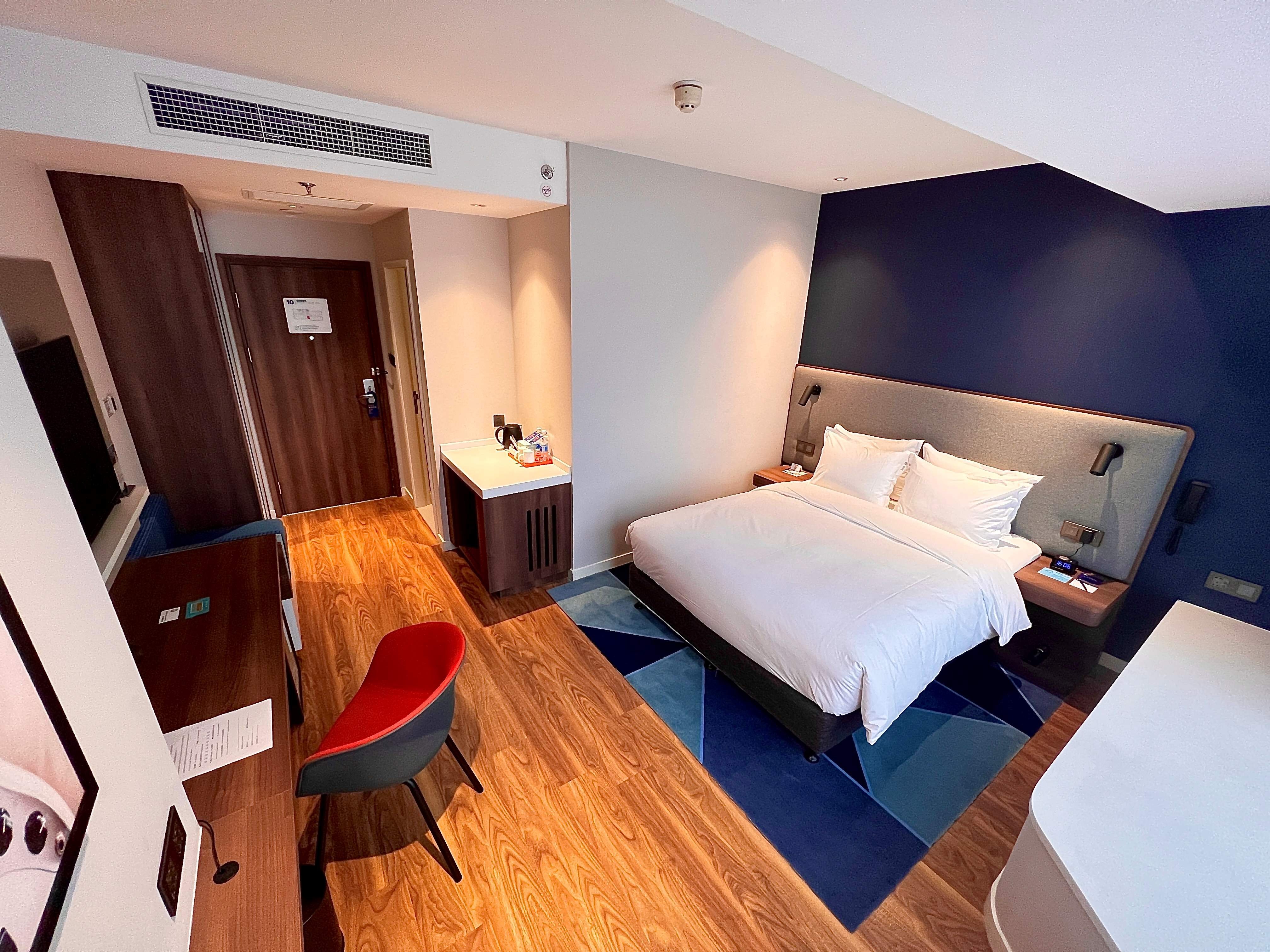 Holiday Inn Express Xi'an Intl Trade&Logistic Park 20/50