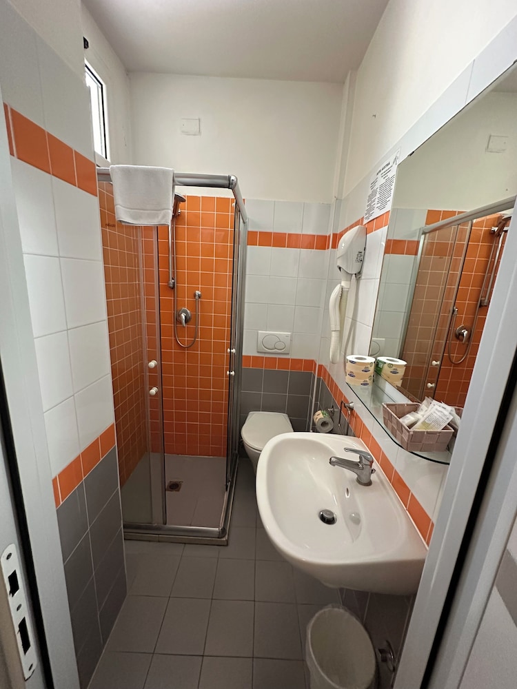 Hotel Austria 26/27