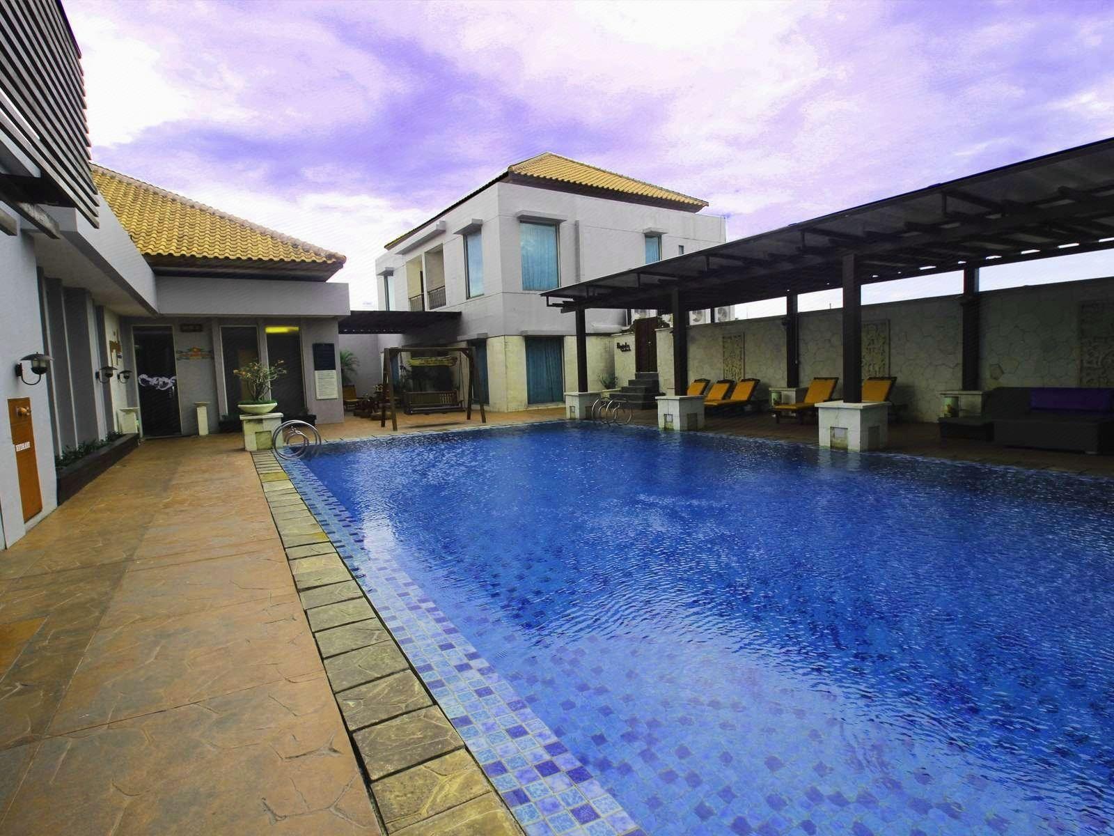 Grand Surya Hotel Kediri 49/51